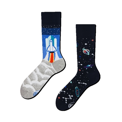 Many Mornings Socken Space Trip